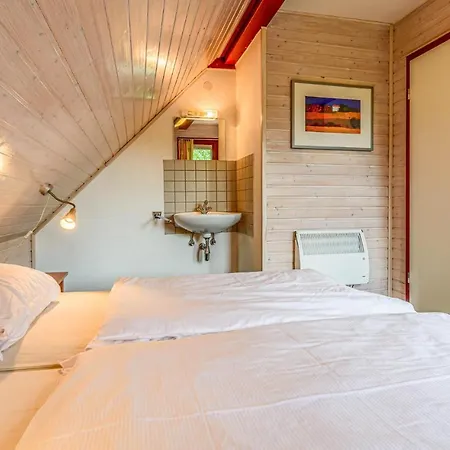 Three-bedroom Holiday In Kirchheim * Kirchheim (Hessen)